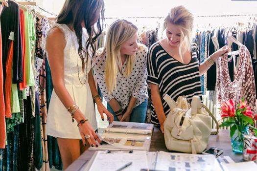 How To Become A Fashion Buyer